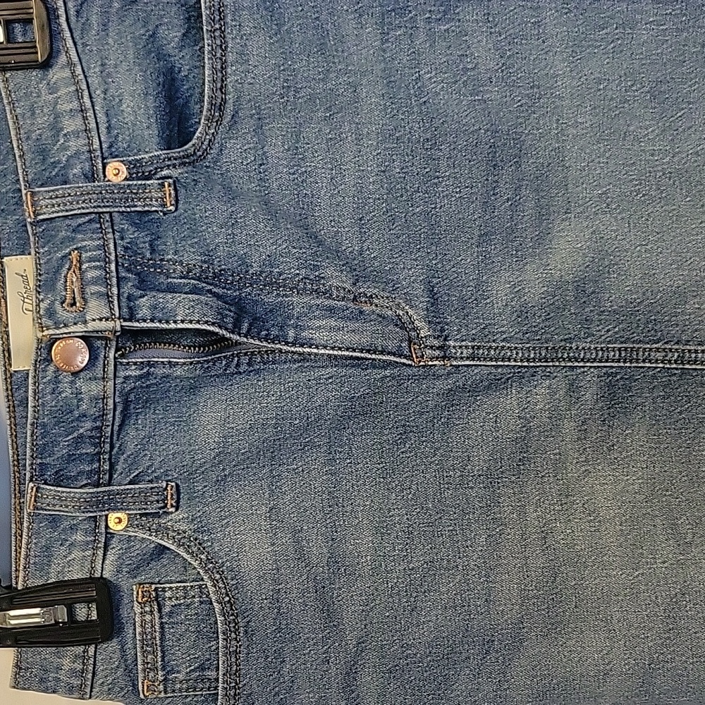 Universal Thread - image 2